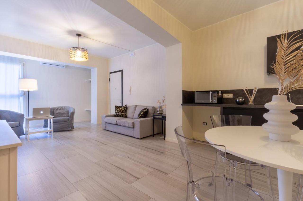 Studio Apartments Boutique Al Bastione Di Кальярі Екстер'єр фото