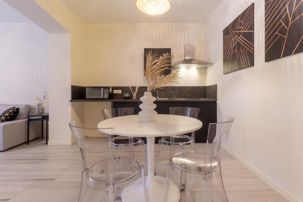 Studio Apartments Boutique Al Bastione Di Кальярі Екстер'єр фото