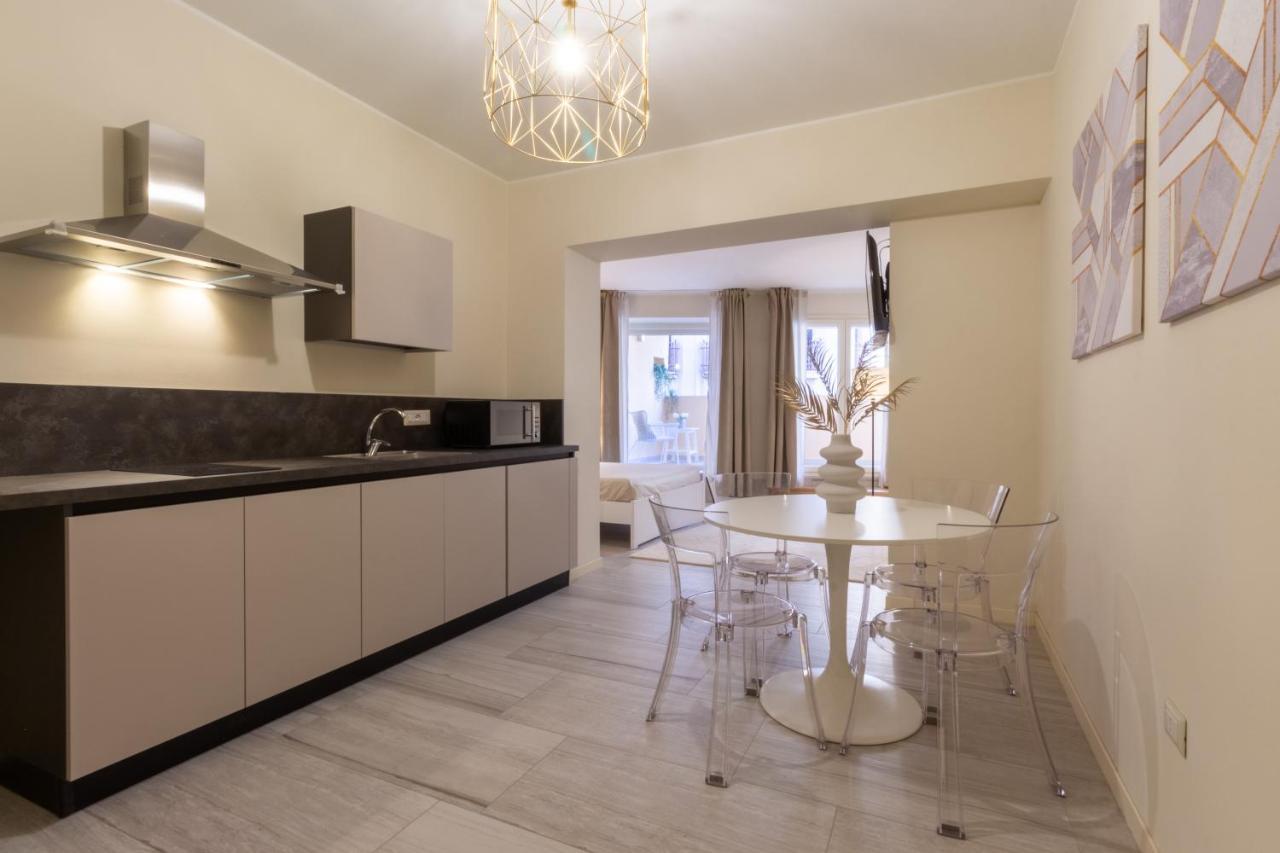 Studio Apartments Boutique Al Bastione Di Кальярі Екстер'єр фото