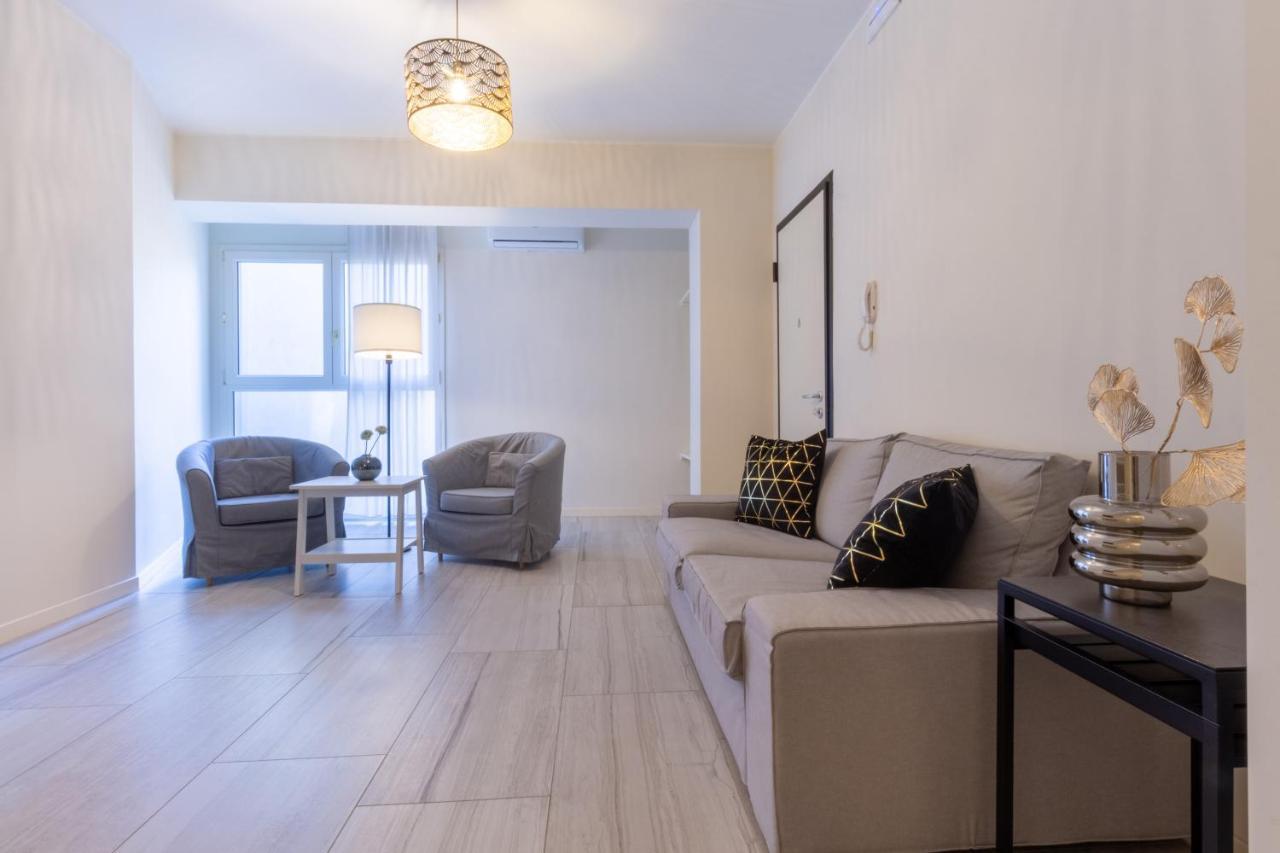 Studio Apartments Boutique Al Bastione Di Кальярі Екстер'єр фото